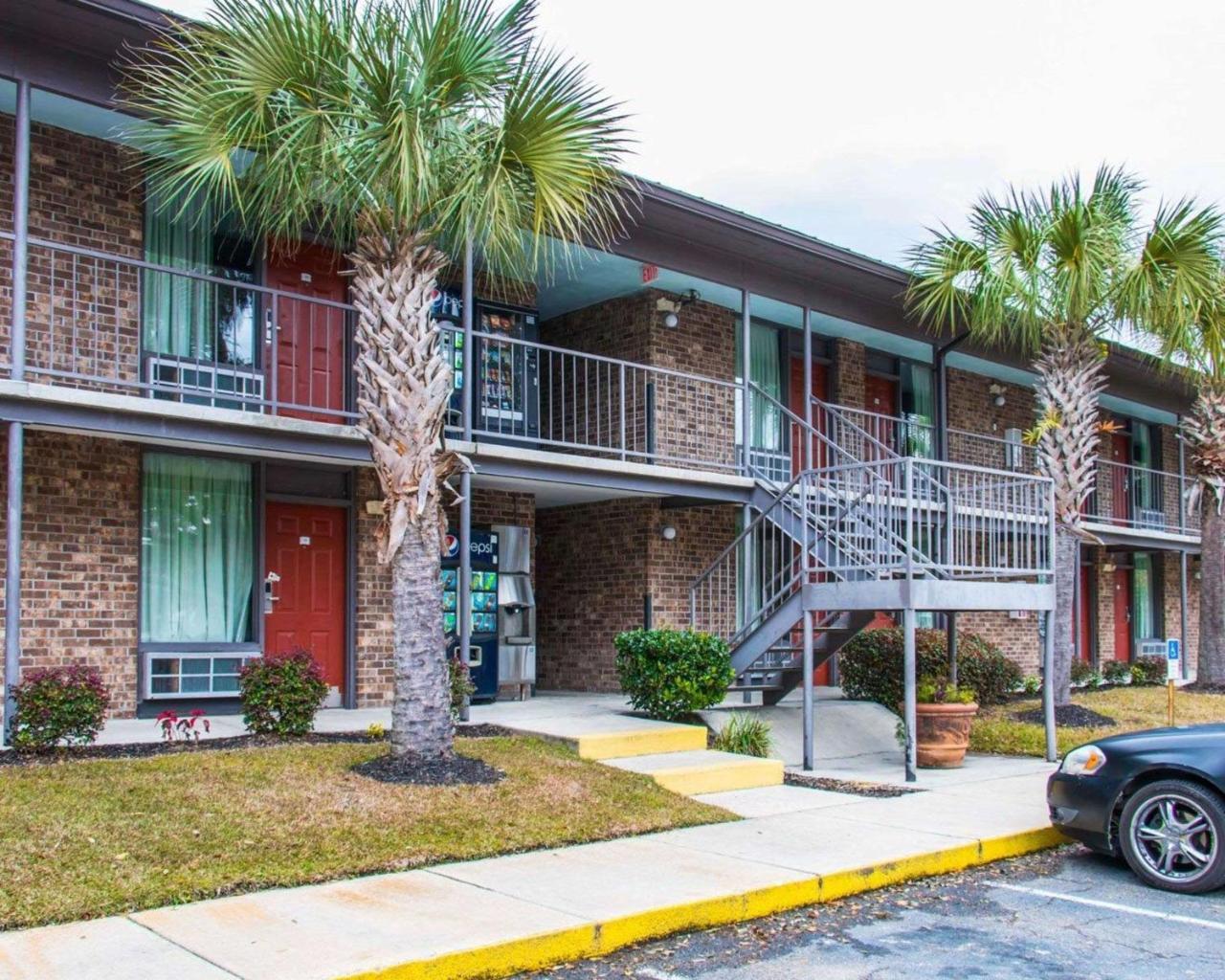 Rodeway Inn St. Helena - Beaufort South Frogmore Exterior photo